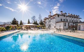 Хотел Долна Баня